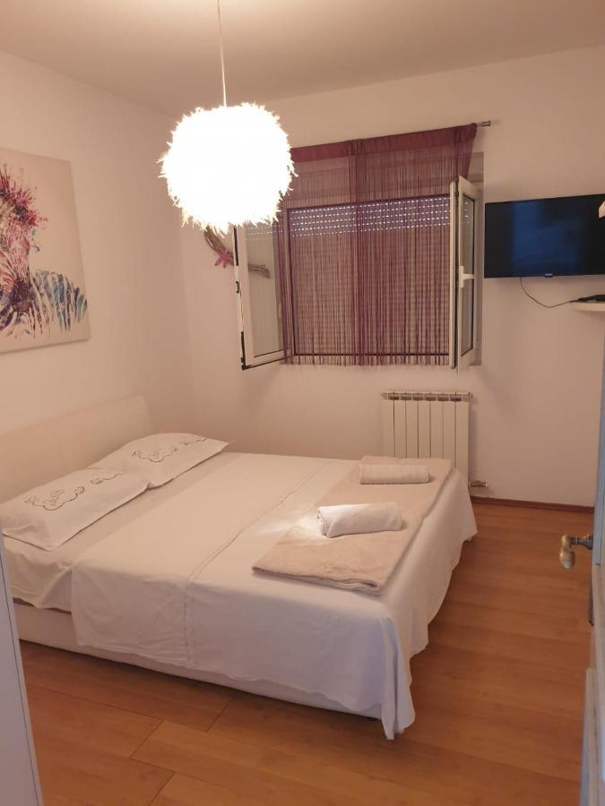 House Aurora Apartment บาร์บินเย ภายนอก รูปภาพ