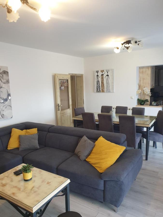 House Aurora Apartment บาร์บินเย ภายนอก รูปภาพ